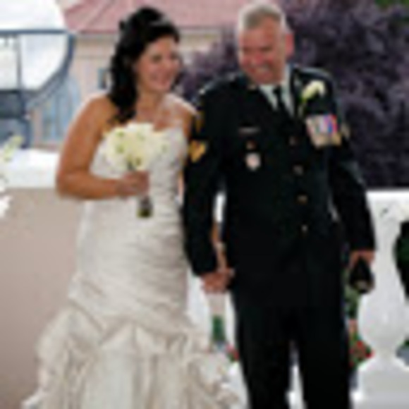 Meet your Posher, Kim - Picture 1 of 1